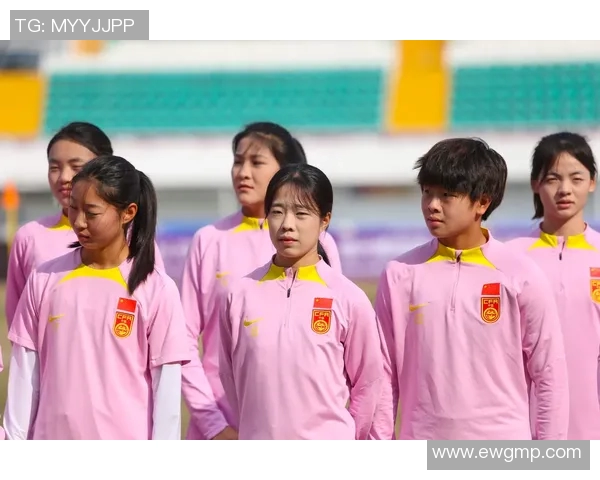 女足留洋球员集训备战国际赛事展现实力与团队精神