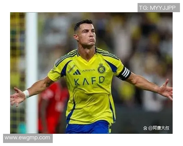 舒尔茨精彩破门助力里昂赢得关键比赛展现球队实力