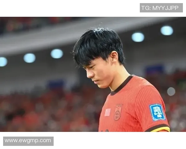 胡荷韬巧妙解围成功逆转对手展现高超围棋技艺与智慧 胡荷韬巧妙解围成功逆转对手展现高超围棋技艺与智慧