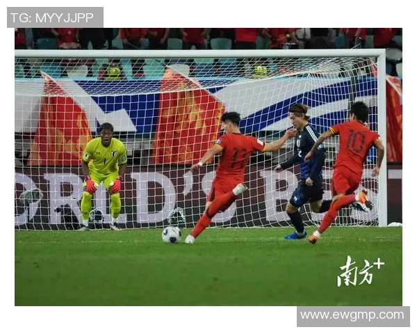 利沃夫斯基5场比赛轰炸对手球门刷新连续进球纪录