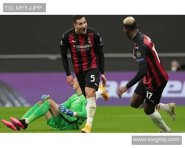 意甲球队AC米兰宣布签下前锋，刷新队史最高转会纪录